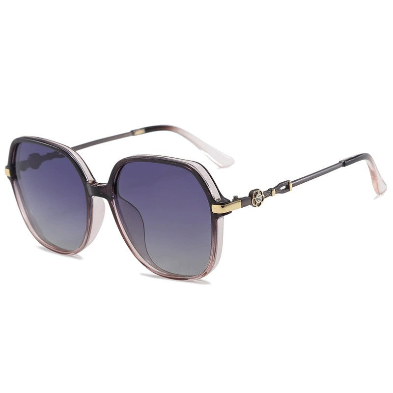 Women's Fashion Sunglasses with UVProtection & Stylish Oversized Frame ﻿ ﻿
